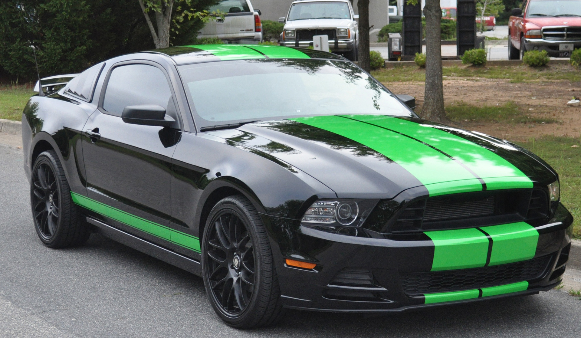 Wraptor Graphix - Graphic Design for the Wrap Industry - Mustang Neon ...