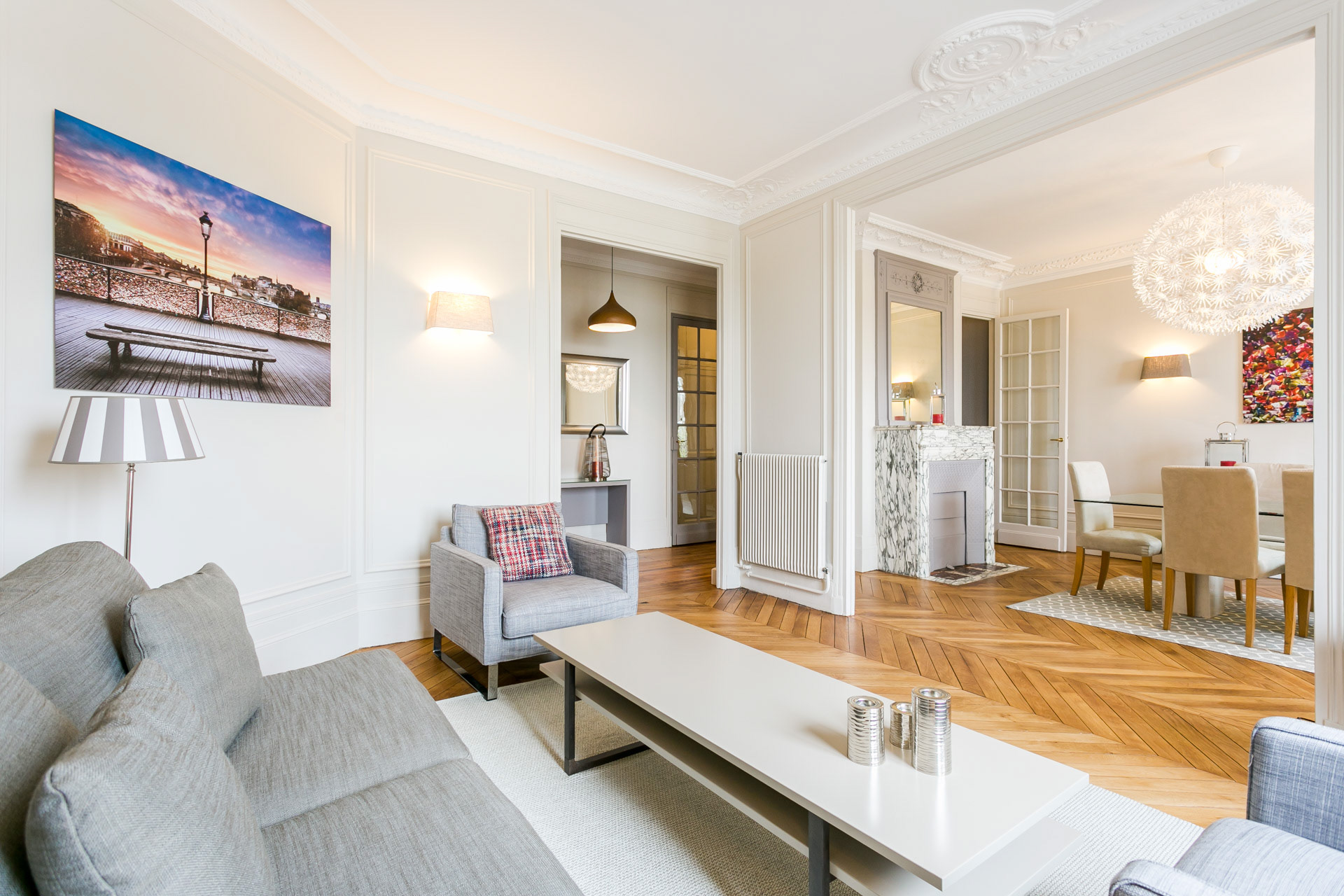 Le salon d'une suite appart