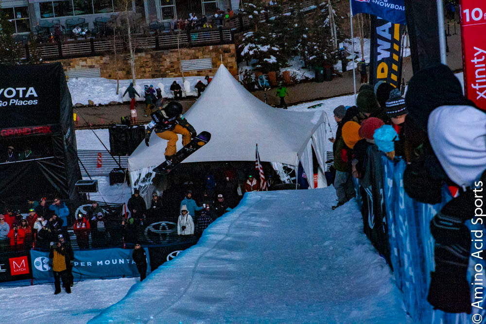 Kurumi Imai completes her 1st run in the Halfpipe